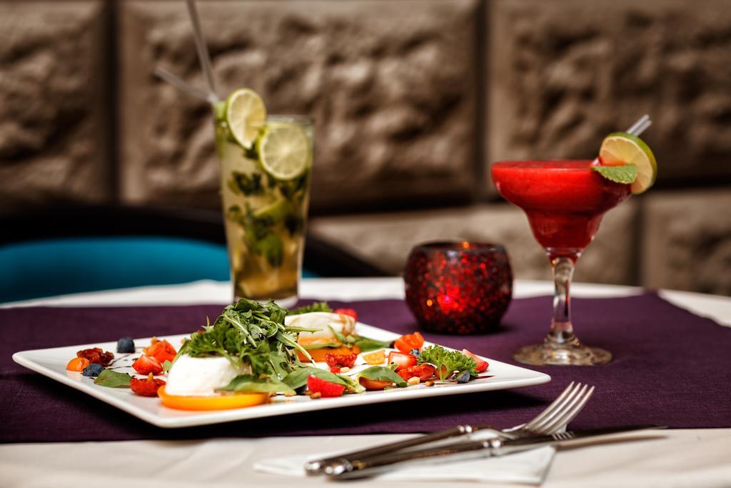 City Hotel Teater 리가 외부 사진