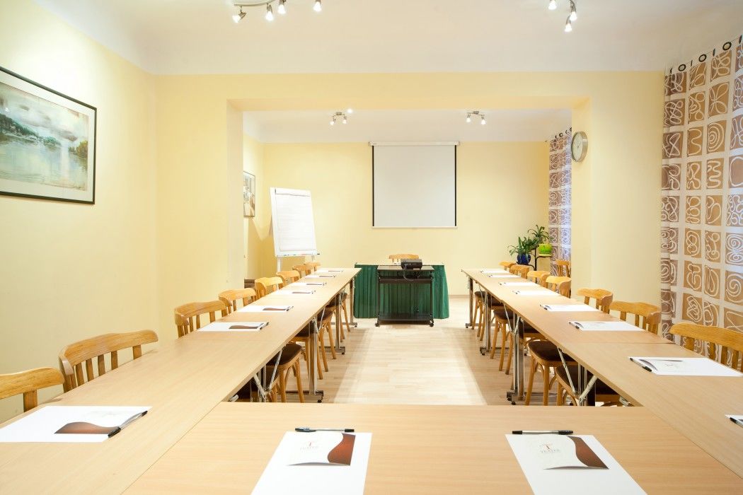 City Hotel Teater 리가 외부 사진