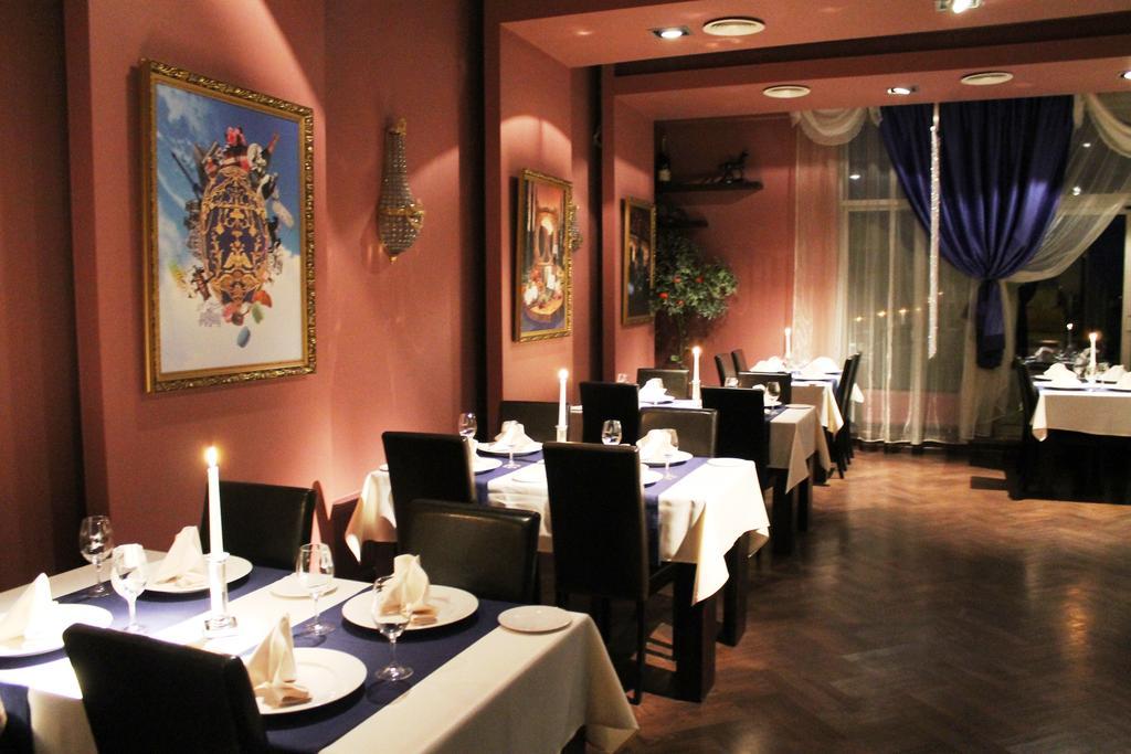 City Hotel Teater 리가 외부 사진